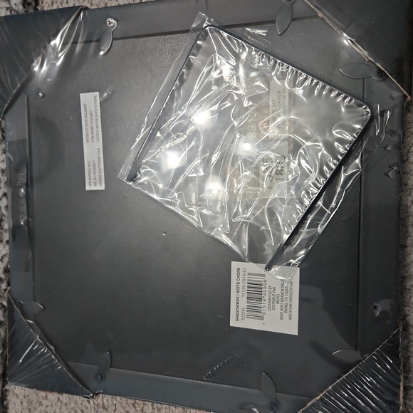 🩵New Studio Decor Shadowbox - Picture 2 of 3